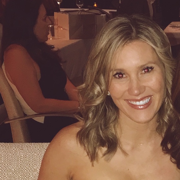 Meet your Posher, Katy - Picture 1 of 1